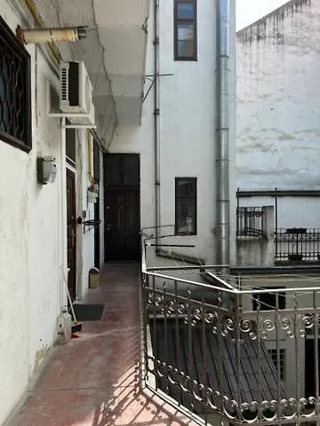 Joy Ungureanu 6b Apartment