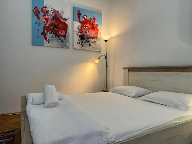 Apartment Joy Ungureanu 6b *