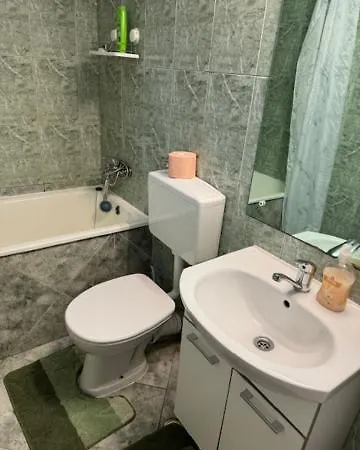 Joy Ungureanu 6b Appartement *